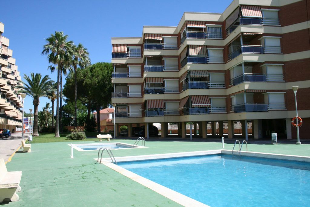 Rentalmar Sol De Espana Apts Cambrils Extérieur photo